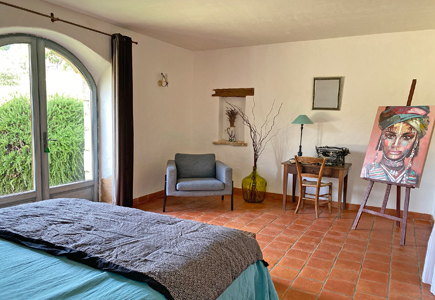 Wandverzierung im Ferienhaus Molkerei in Sarlat, Dordogne in Südfrankreich