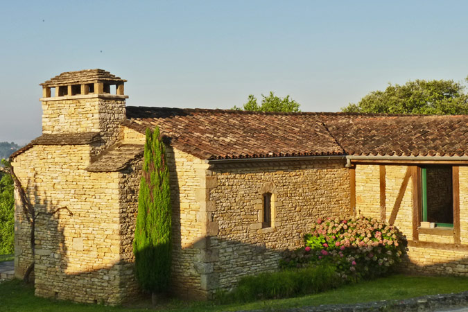 Stone gite typical of the south of France