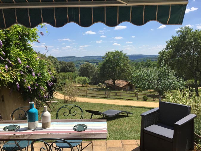 Aussicht über die Dordogne vom Ferienhaus die Kelterei in Sarlat in Südfrankreich